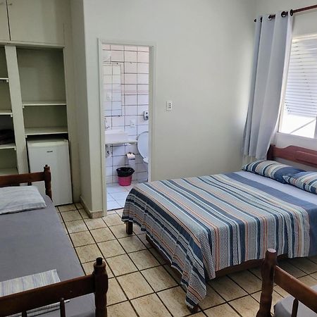 Guaruja Praia Hotel Economico Екстер'єр фото